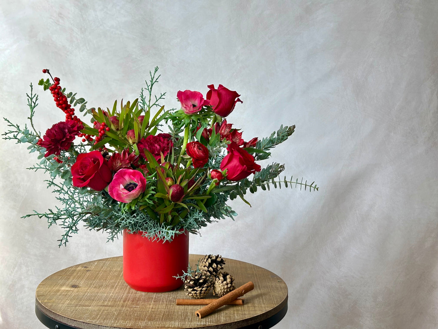 Santa's Favorite - Christmas Red Flowers Bouquet