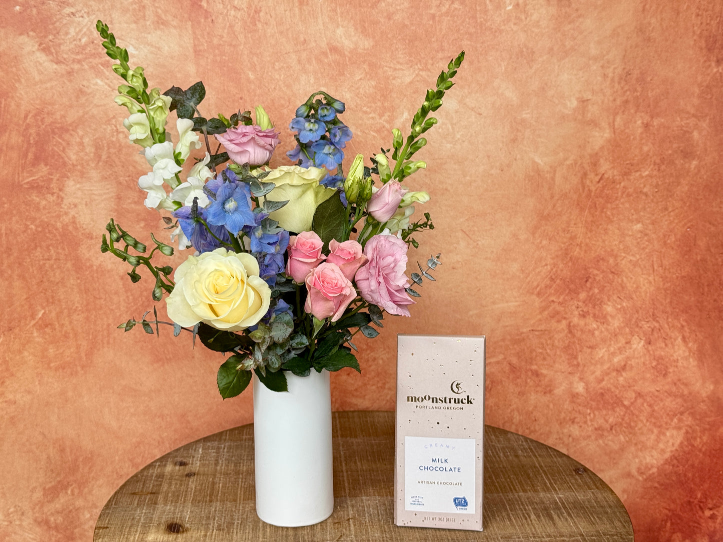 Canaima Floral Delight- Chocolate and Flowers in a vase