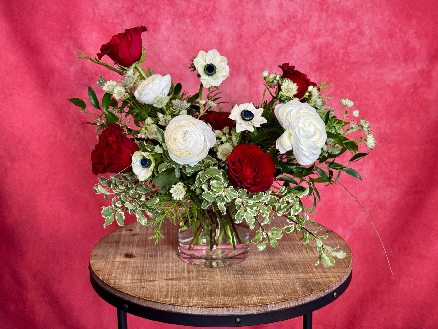 Peppermint Starlight - Greeting Card and Flowers in a vase